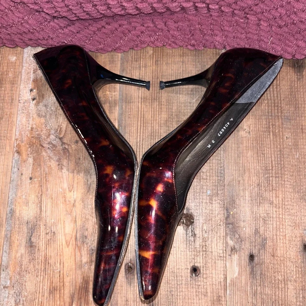 Stuart Weitzman Tortoise Shell Patent Leather Pointed Toe Pumps Heels 9M A404697